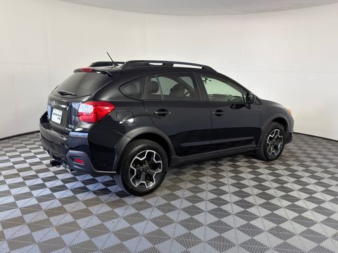 Used 2014 Subaru Crosstrek 2.0i Premium w/ Moonroof Package image 9