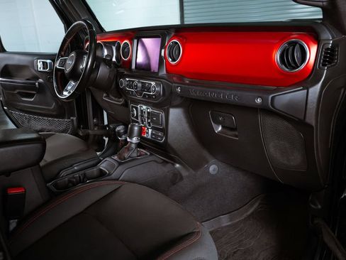 Used 2021 Jeep Wrangler Unlimited Rubicon AWD/4WD image 10