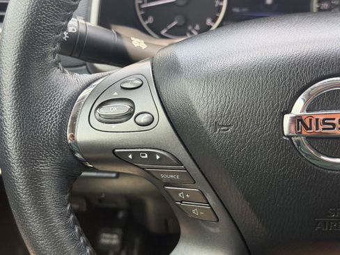 Used 2020 Nissan Murano SL w/ Moonroof Package FWD image 14