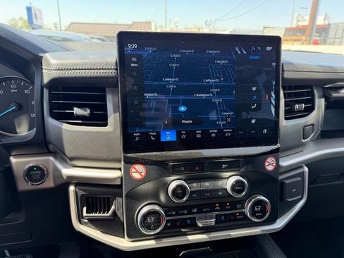 Used 2024 Ford Expedition Max XLT RWD image 12