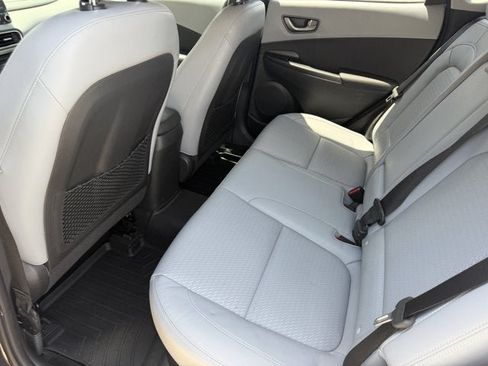 Used 2021 Hyundai Kona Ultimate FWD image 10