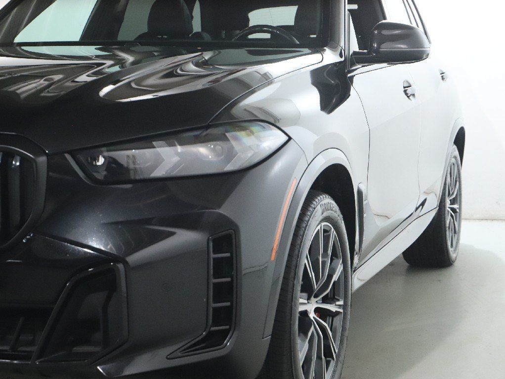 Used 2024 BMW X5 xDrive40i w/ M Sport Package AWD/4WD image 5