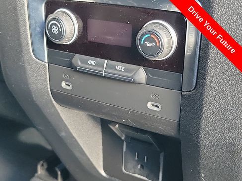 Used 2021 Chevrolet Tahoe LT RWD image 24