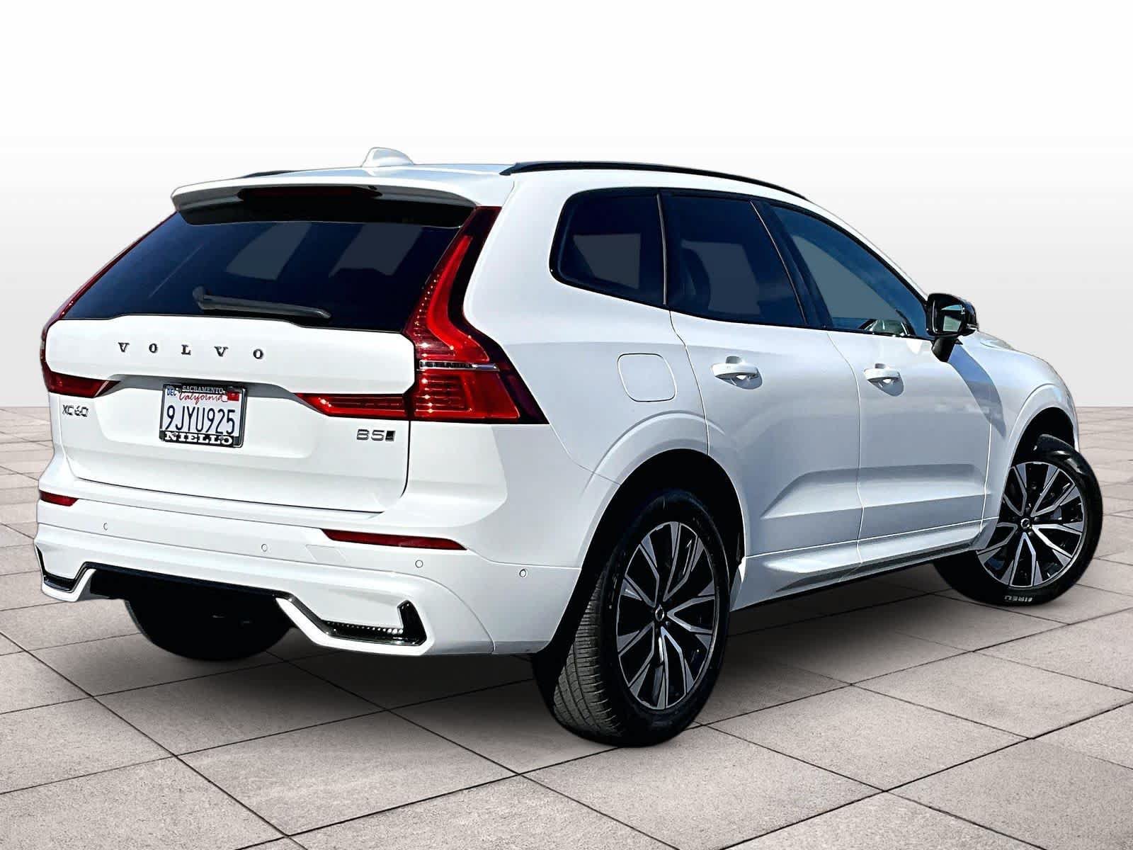 Used 2024 Volvo XC60 B5 Plus w/ Protection Package AWD/4WD image 17