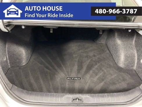 Used 2024 Nissan Altima 2.5 SV image 17