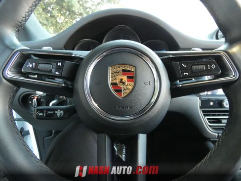 Used 2024 Porsche Macan AWD/4WD image 63