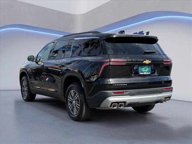 Certified 2026 Chevrolet Traverse LT FWD image 3