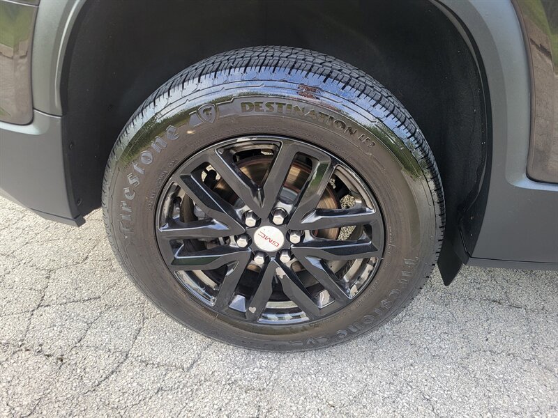 Used 2018 GMC Acadia SLT w/ LPO, Floor Liner Package FWD image 35