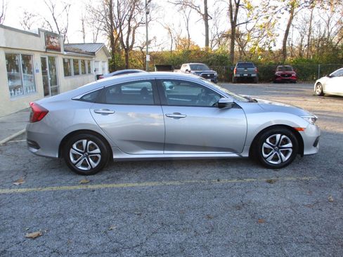 Used 2018 Honda Civic LX image 10