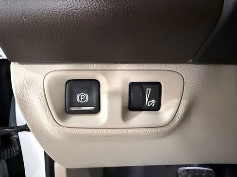 Used 2018 GMC Acadia Denali w/ Technology Package image 16