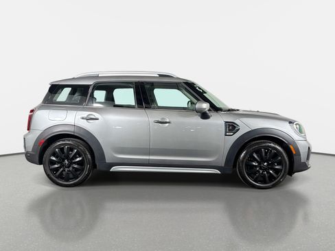 Used 2024 MINI Cooper Countryman S FWD image 2