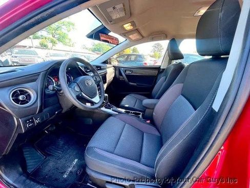 Used 2018 Toyota Corolla LE FWD image 15