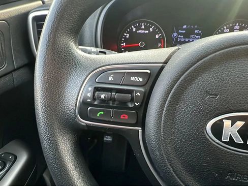 Used 2018 Kia Sportage LX image 14