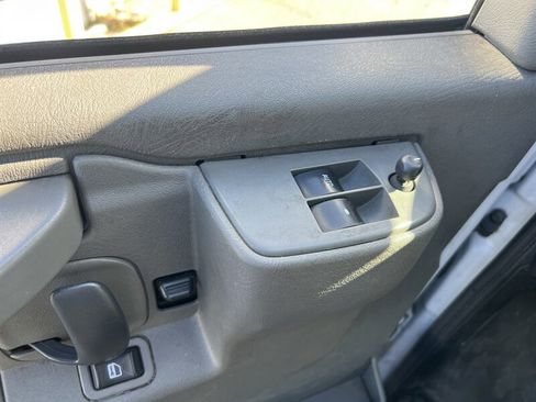 Used 2020 Chevrolet Express 3500 w/ Driver Convenience Package image 15