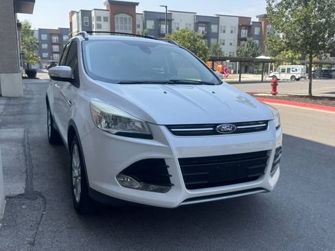 Used 2014 Ford Escape Titanium FWD image 8