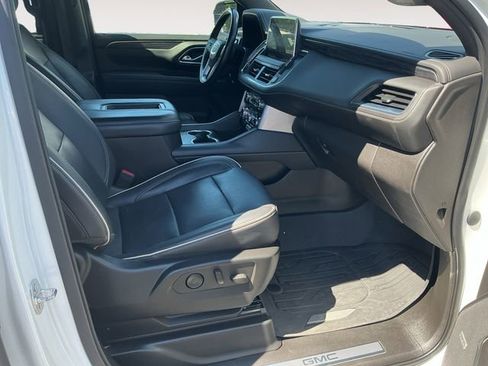 Used 2021 GMC Yukon SLT w/ Max Trailering Package AWD/4WD image 15