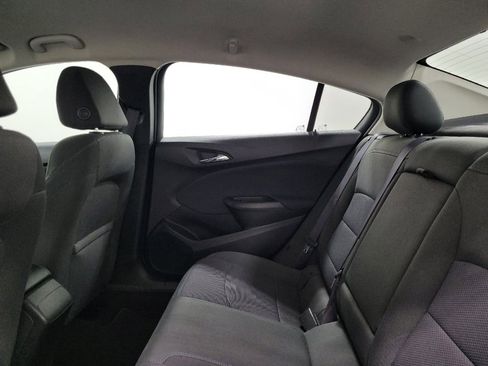 Used 2016 Chevrolet Cruze LT FWD image 18