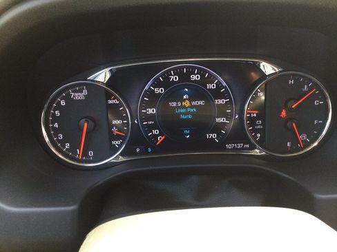Used 2017 GMC Acadia Denali w/ Technology Package AWD/4WD image 32