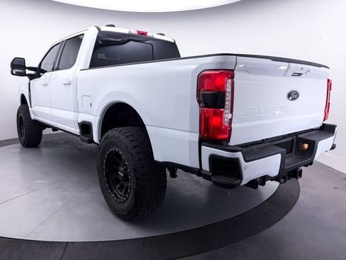 Used 2023 Ford F250 Lariat w/ Lariat Ultimate Package AWD/4WD image 18