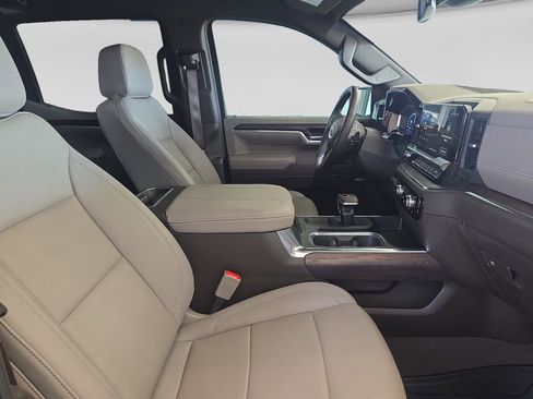 Used 2024 GMC Sierra 1500 SLT w/ SLT Premium Plus Package image 17