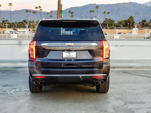 Used 2024 Chevrolet Suburban Premier image 8