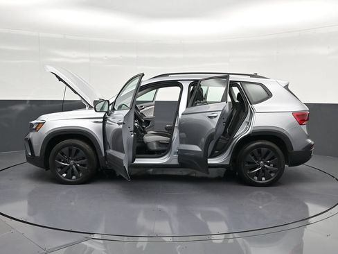Used 2023 Volkswagen Taos S FWD image 29