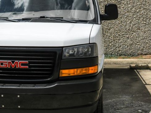 Used 2022 GMC Savana 2500 w/ Driver Convenience Package RWD image 41