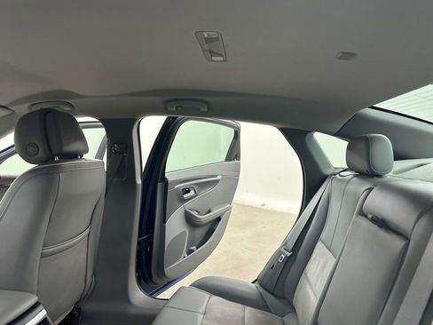 Used 2014 Chevrolet Impala LT w/ Premium Seating Package FWD image 28