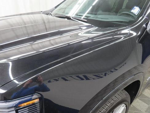 Used 2025 GMC Acadia Denali w/ Super Cruise Package image 40