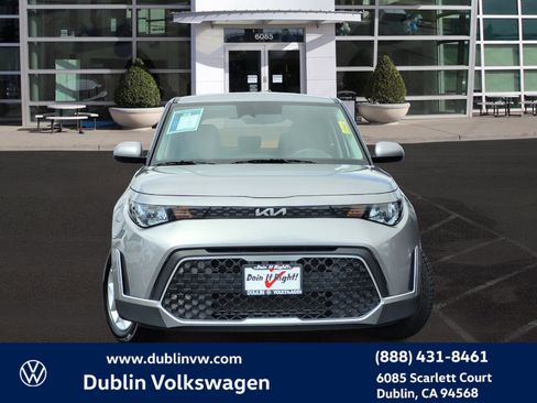 Used 2023 Kia Soul LX w/ Option Group 015 image 2