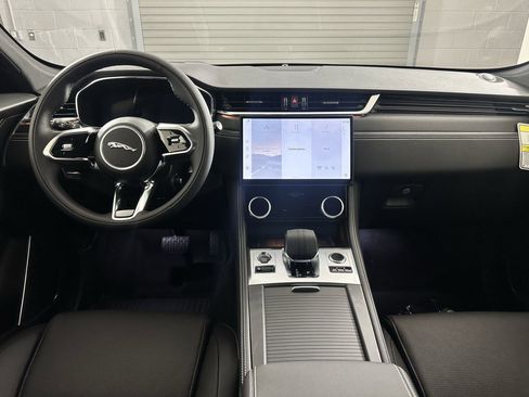 Used 2026 Jaguar F-PACE R-Dynamic S AWD/4WD image 13