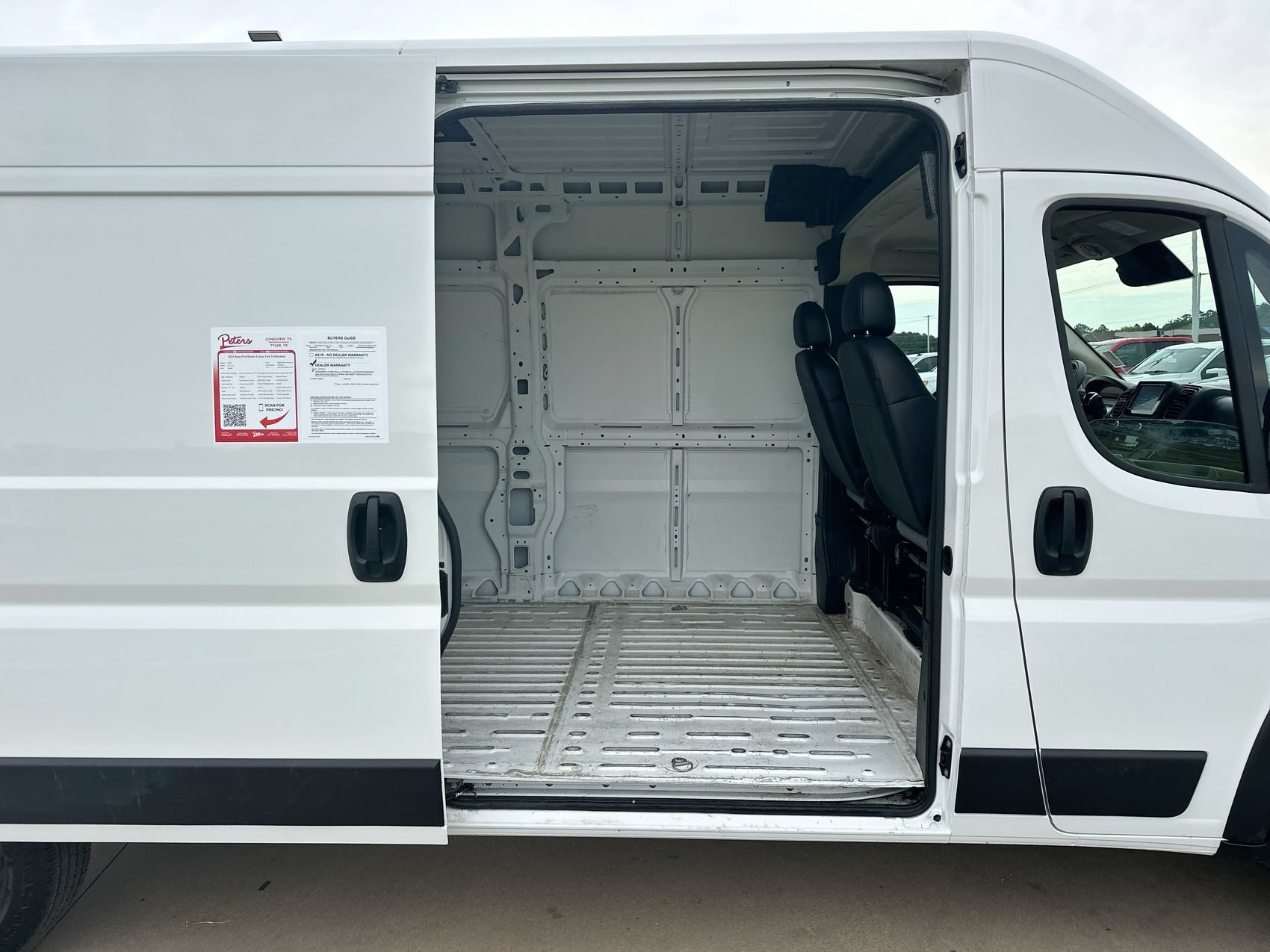 Used 2025 RAM ProMaster 2500 w/ Convenience Group FWD image 22