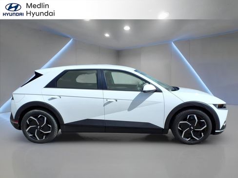 Used 2024 Hyundai Ioniq 5 SEL image 2