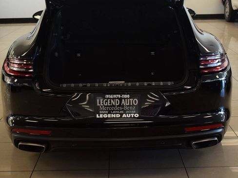 Used 2018 Porsche Panamera 4 AWD/4WD image 37