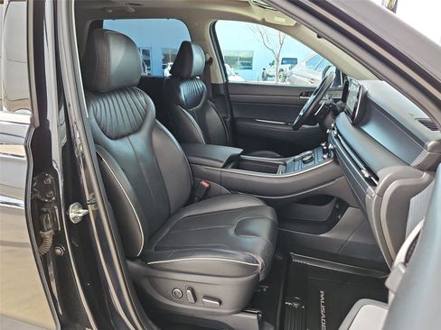 Used 2023 Hyundai Palisade Limited w/ Cargo Package AWD/4WD image 27
