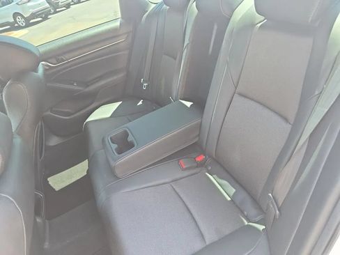 Used 2019 Honda Accord Sport image 40