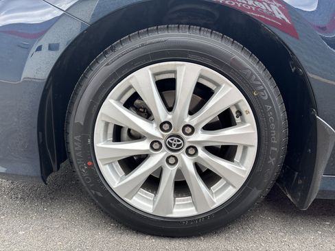 Used 2020 Toyota Camry LE FWD image 11