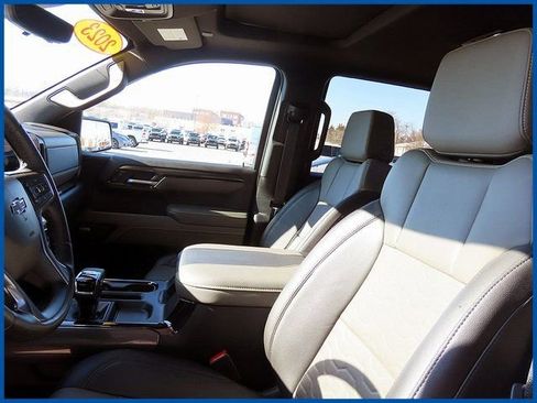 Used 2023 Chevrolet Silverado 1500 ZR2 w/ Technology Package AWD/4WD image 13