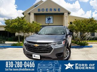 Used 2021 Chevrolet Traverse LS FWD video 1