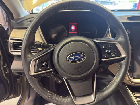 Used 2020 Subaru Outback Limited image 17