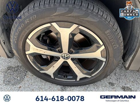 Certified 2025 Volkswagen Tiguan SE AWD/4WD image 16