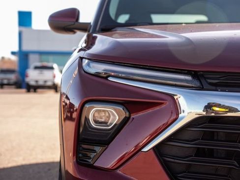 Used 2025 Chevrolet TrailBlazer LT image 15