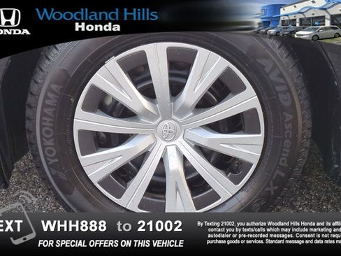 Used 2022 Toyota Camry LE image 25