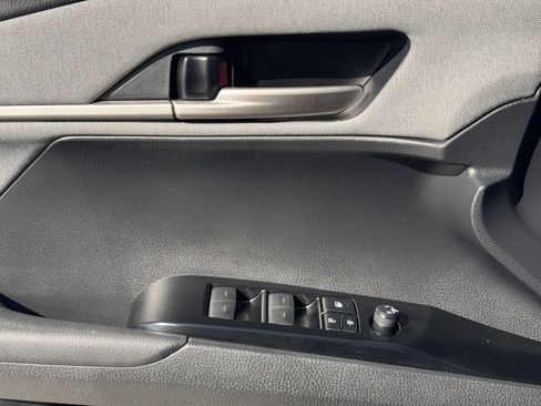 Used 2025 Toyota Camry LE FWD image 24