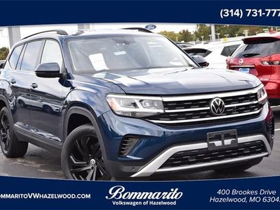 Certified 2022 Volkswagen Atlas SE w/ Black Wheel Package