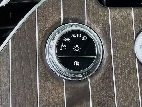 New 2026 Mercedes-Benz E 350 4MATIC Sedan image 11