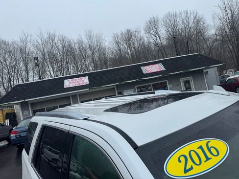 Used 2016 Cadillac Escalade Premium image 14