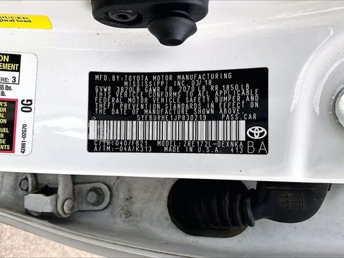 Used 2018 Toyota Corolla LE FWD image 35