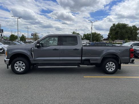 Used 2023 Ford F350 XLT w/ 360-Degree Camera Package AWD/4WD image 4