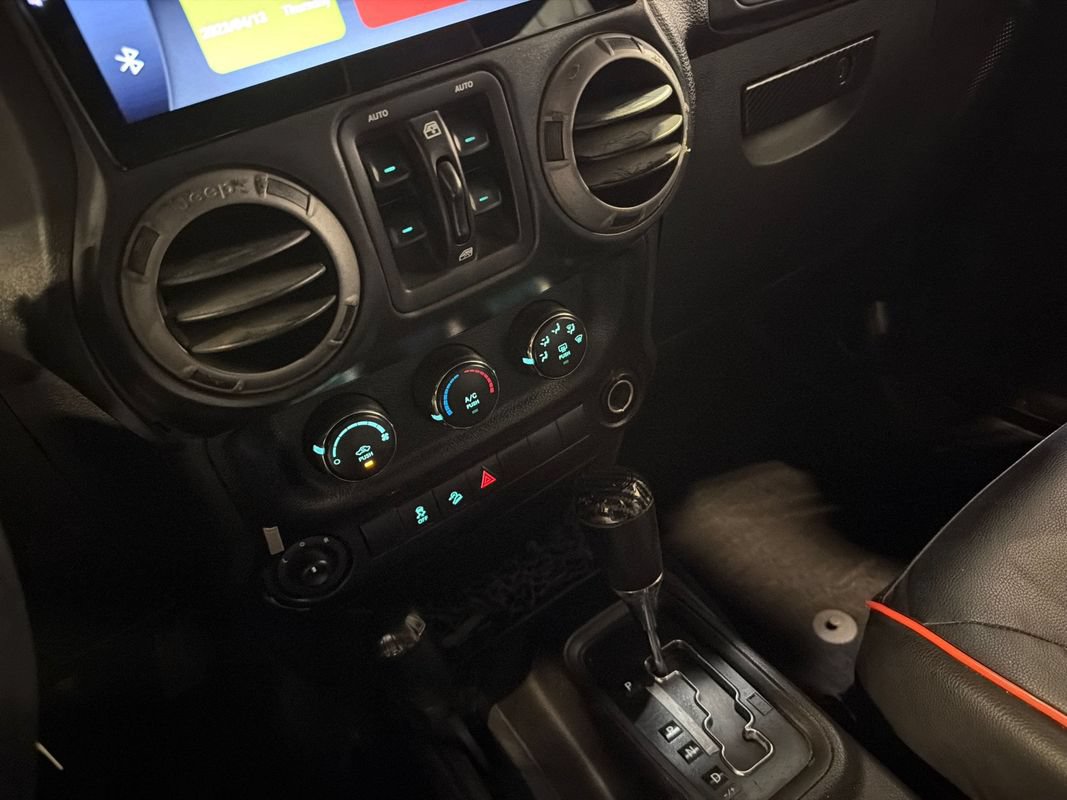 Used 2015 Jeep Wrangler Unlimited Sport w/ Quick Order Package 24S AWD/4WD image 21